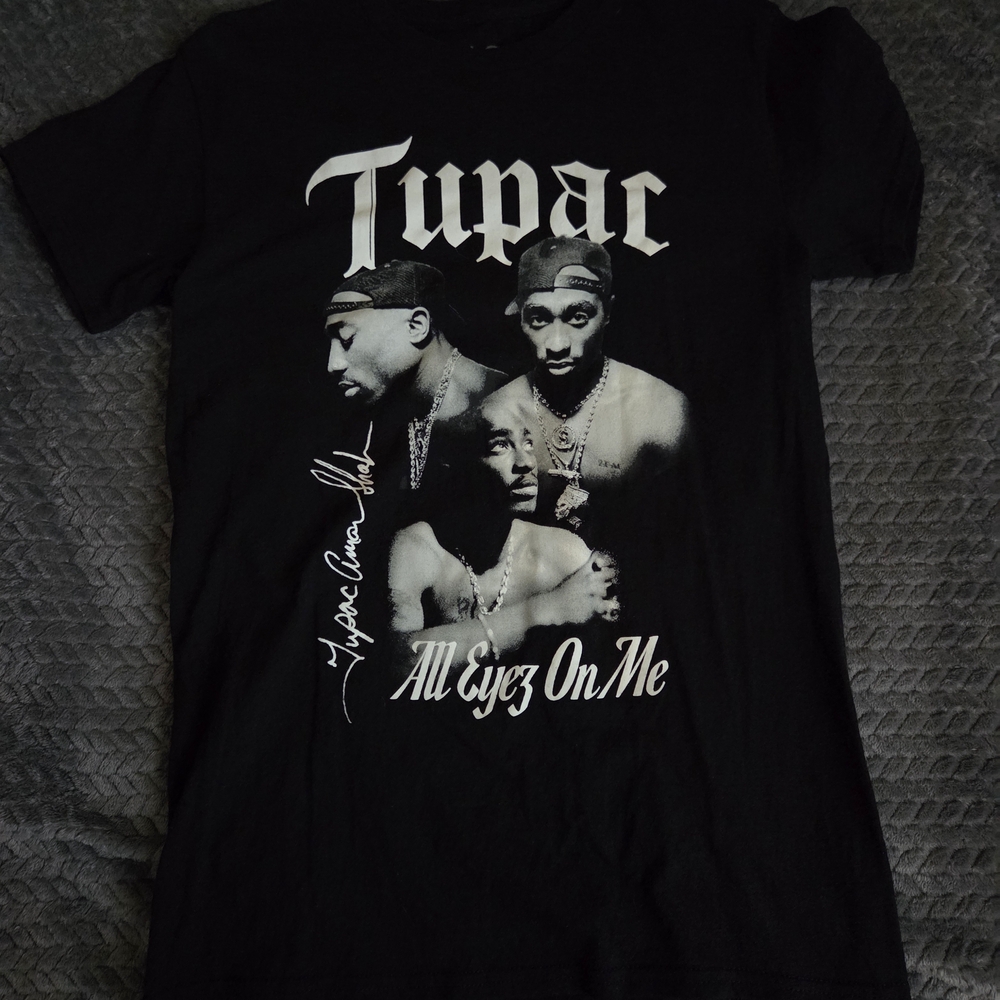 Tupac Black Graphic Tee